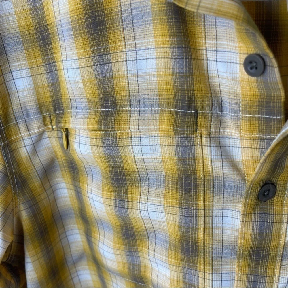 THE North Face Button Down Gold Plaid Short Sleeve Shirt Size Large